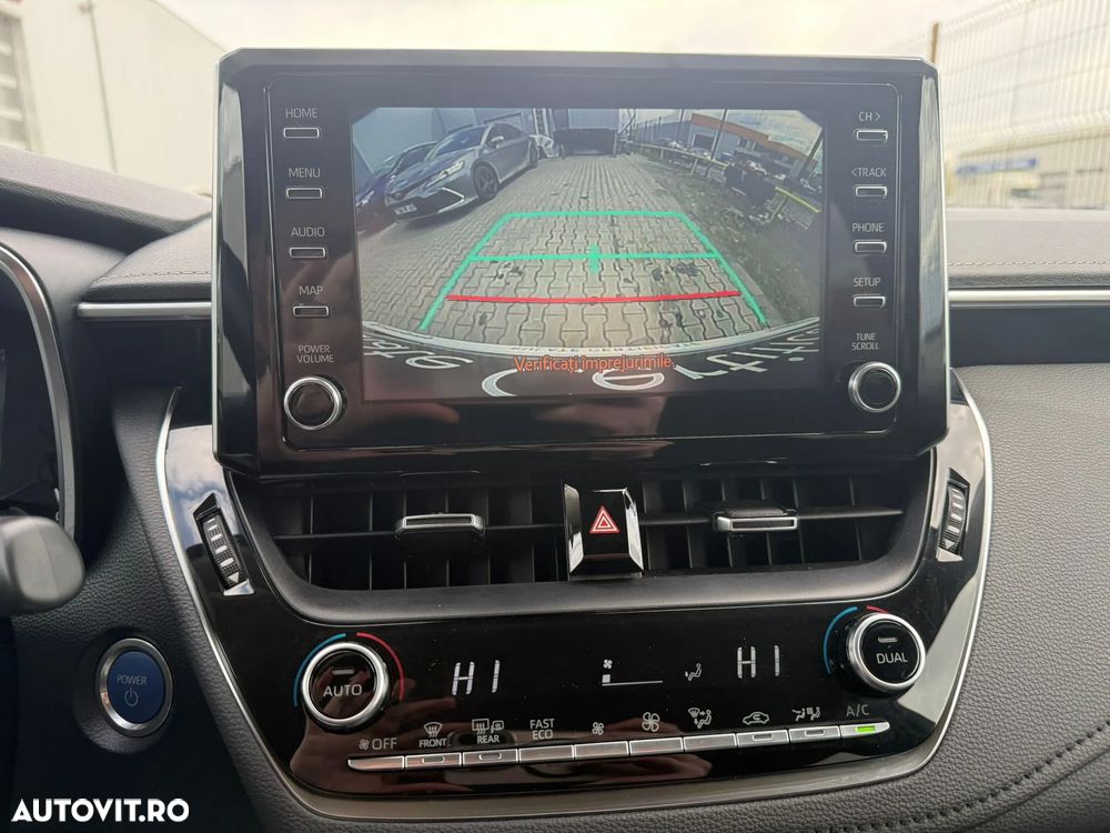 Toyota Corolla Sedan 1.8 HSD Exclusive - 19