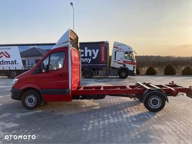 Mercedes-Benz Sprinter - 16