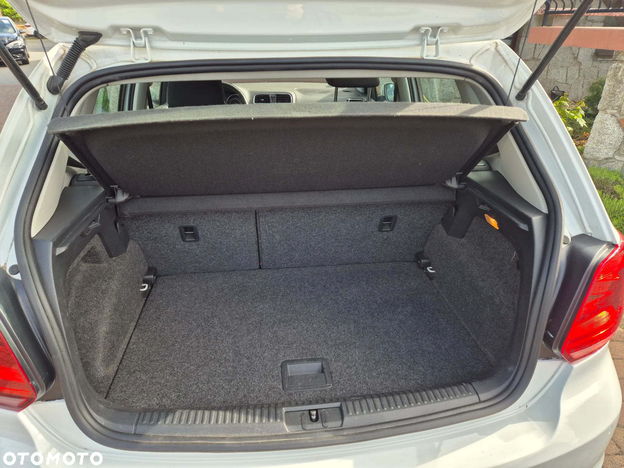 Volkswagen Polo 1.2 TSI MATCH - 11