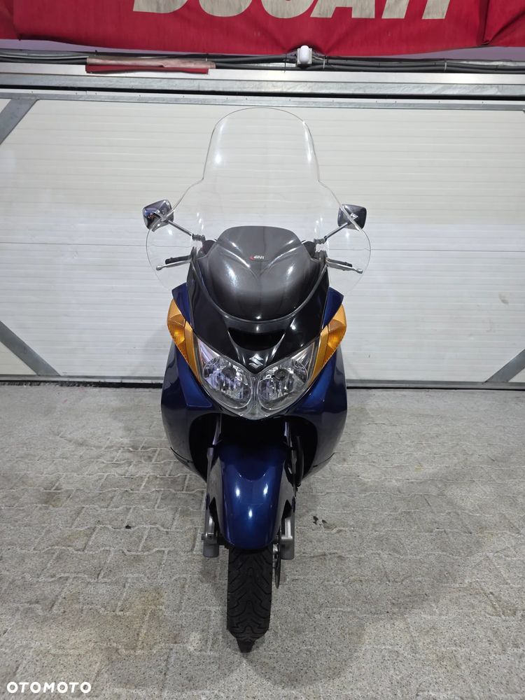 Suzuki Burgman - 18