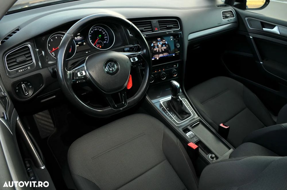 Volkswagen Golf 2018 photo 5