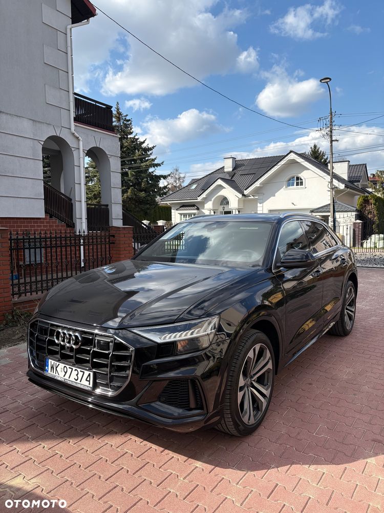 Audi Q8 55 TFSI quattro tiptronic - 1