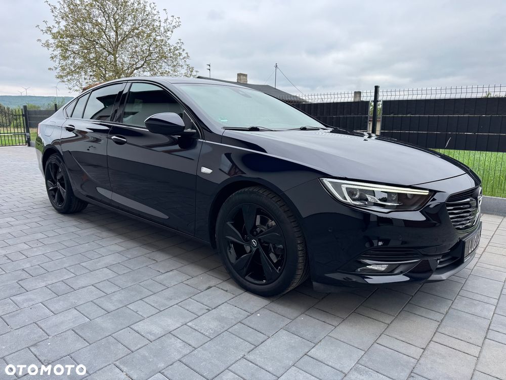 Opel Insignia 2.0 BiTurbo 4x4 Exclusive - 11