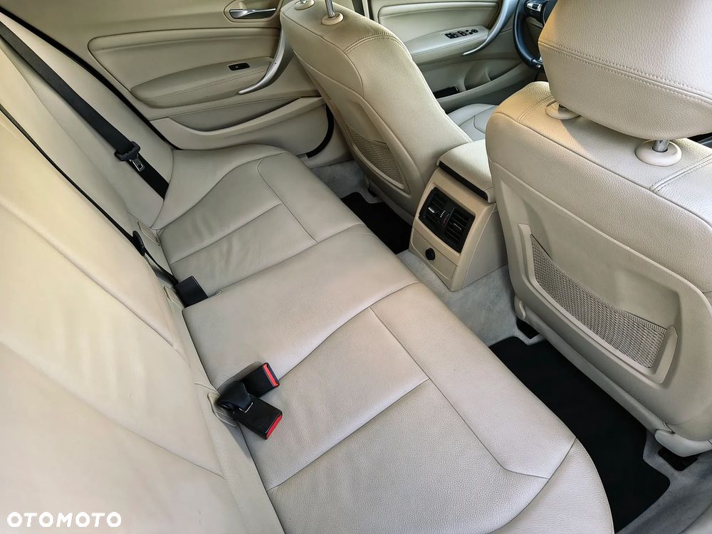 BMW Seria 1 - 12