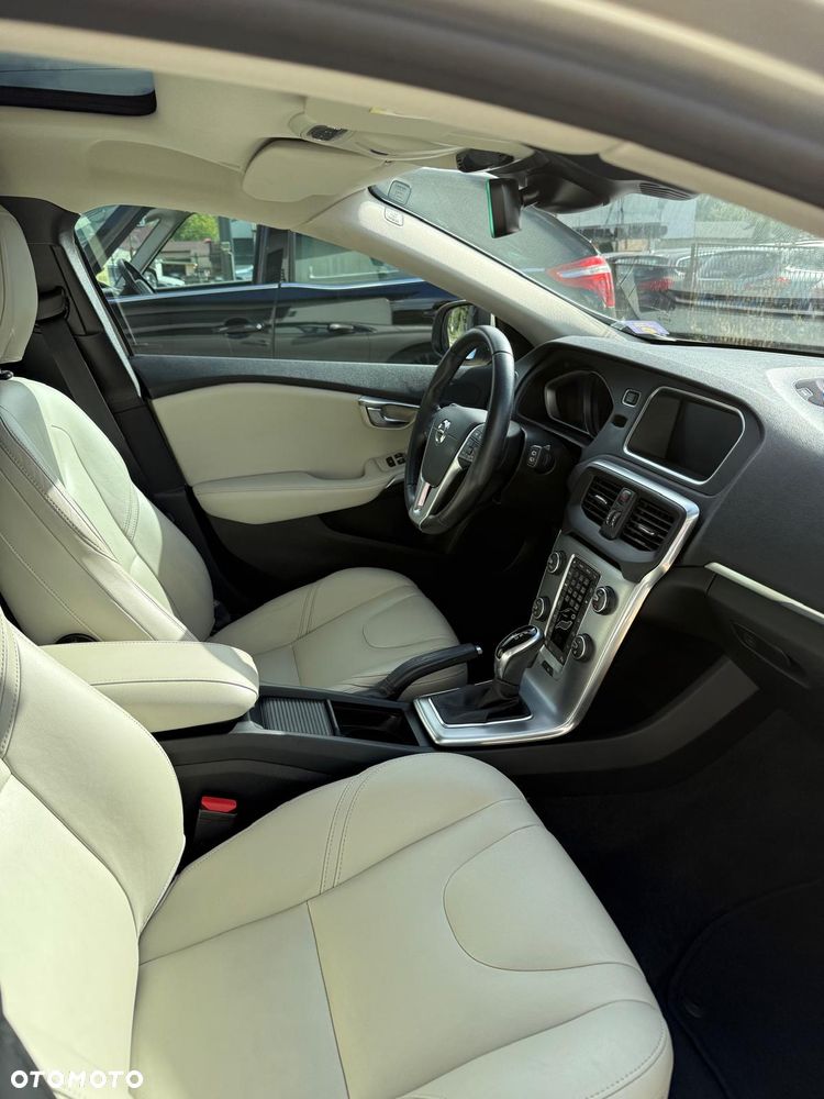 Volvo V40 T3 Drive-E Inscription - 5
