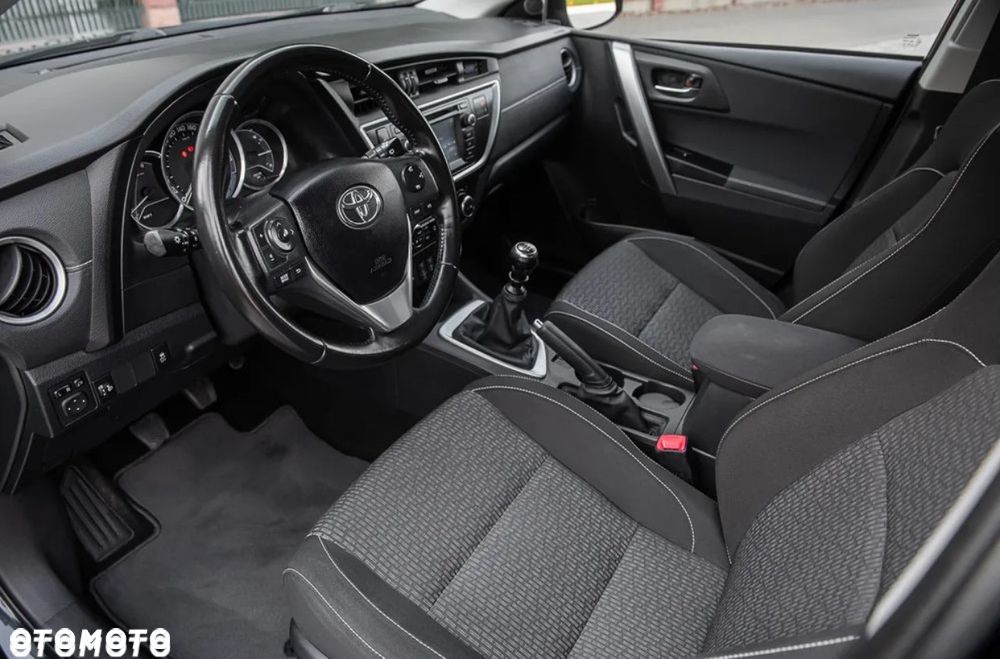 Toyota Auris 1.6 Prestige - 14