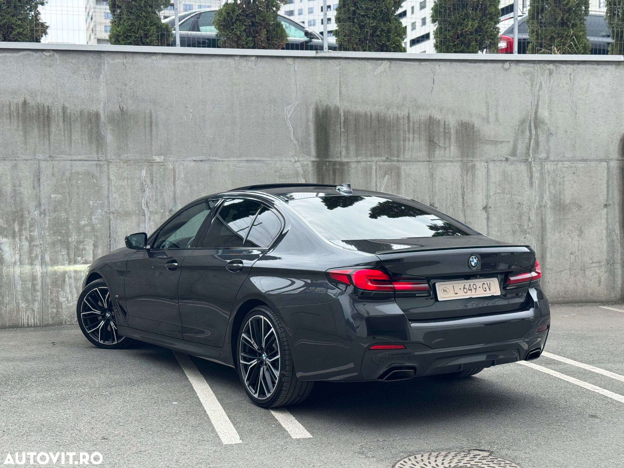 BMW Seria 5 530d xDrive AT MHEV - 5