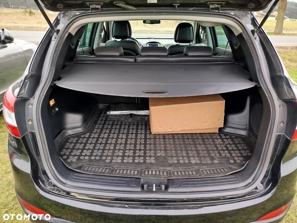 Hyundai ix35 blue 1.6 2WD Finale Gold - 12