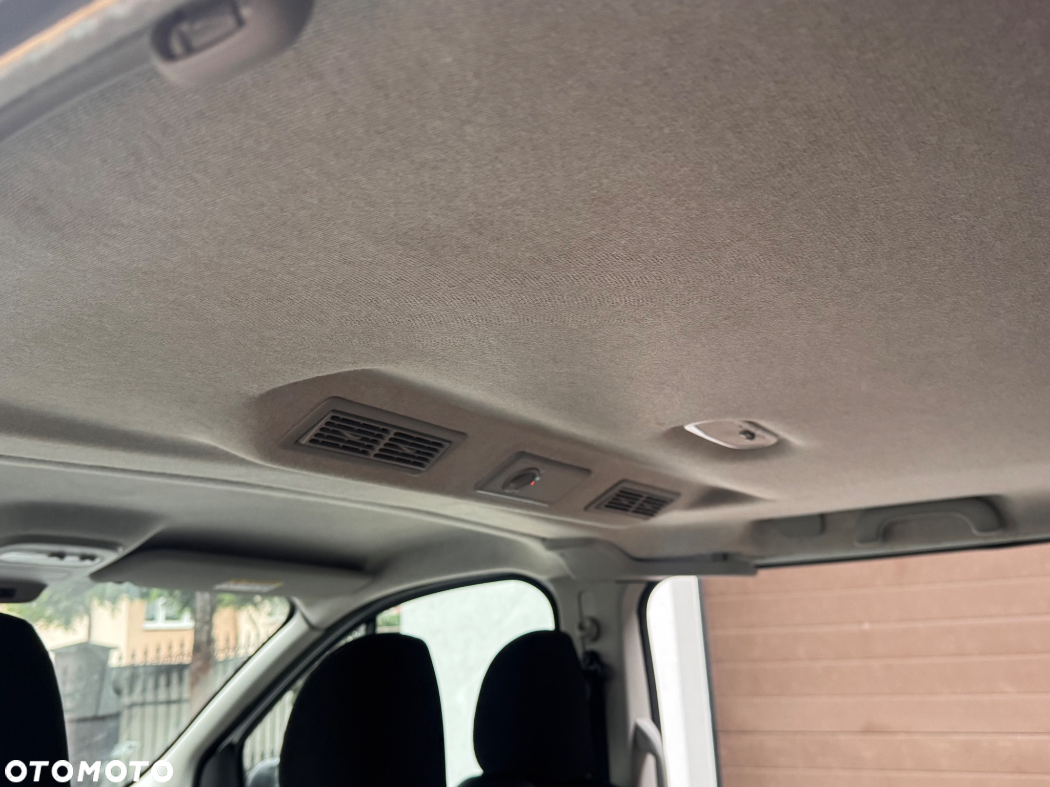Renault Trafic - 12