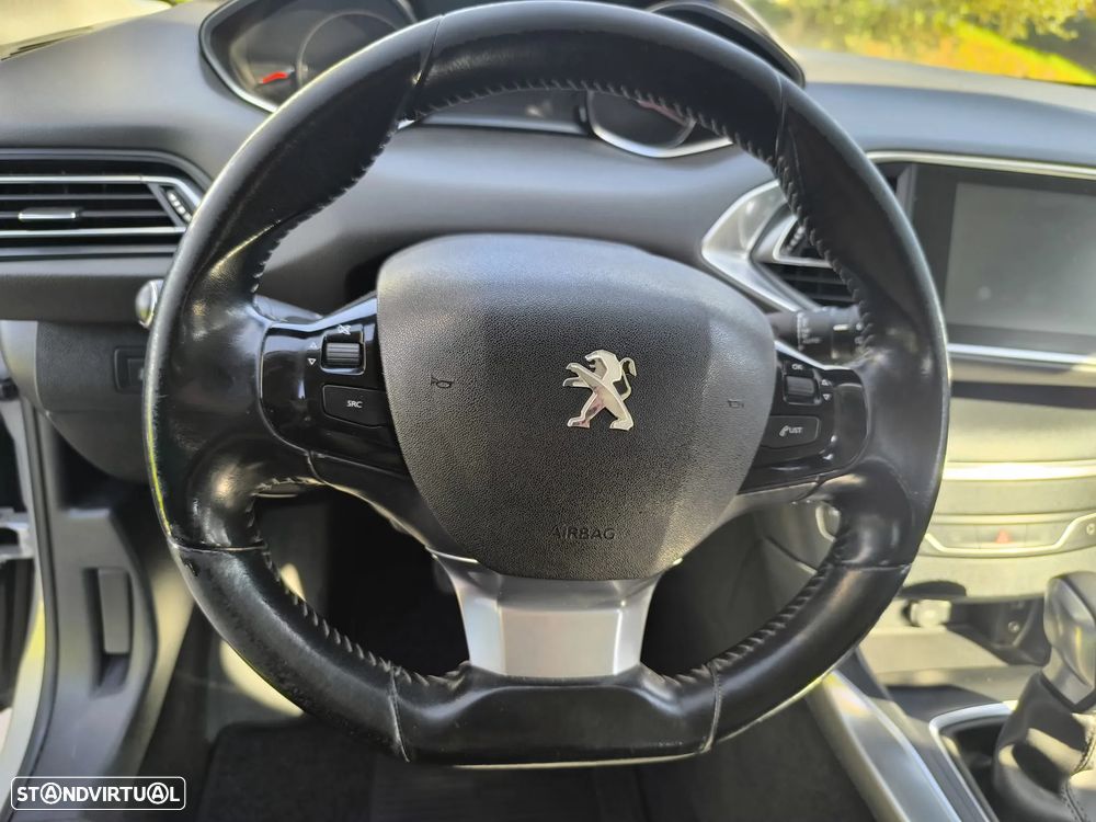 Peugeot 308 SW 2.0 BlueHDi Allure J17 EAT6 - 11
