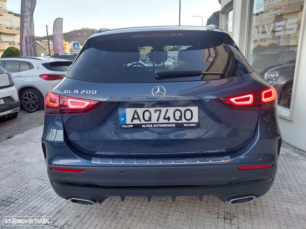 Mercedes-Benz GLA 200 AMG Line - 2