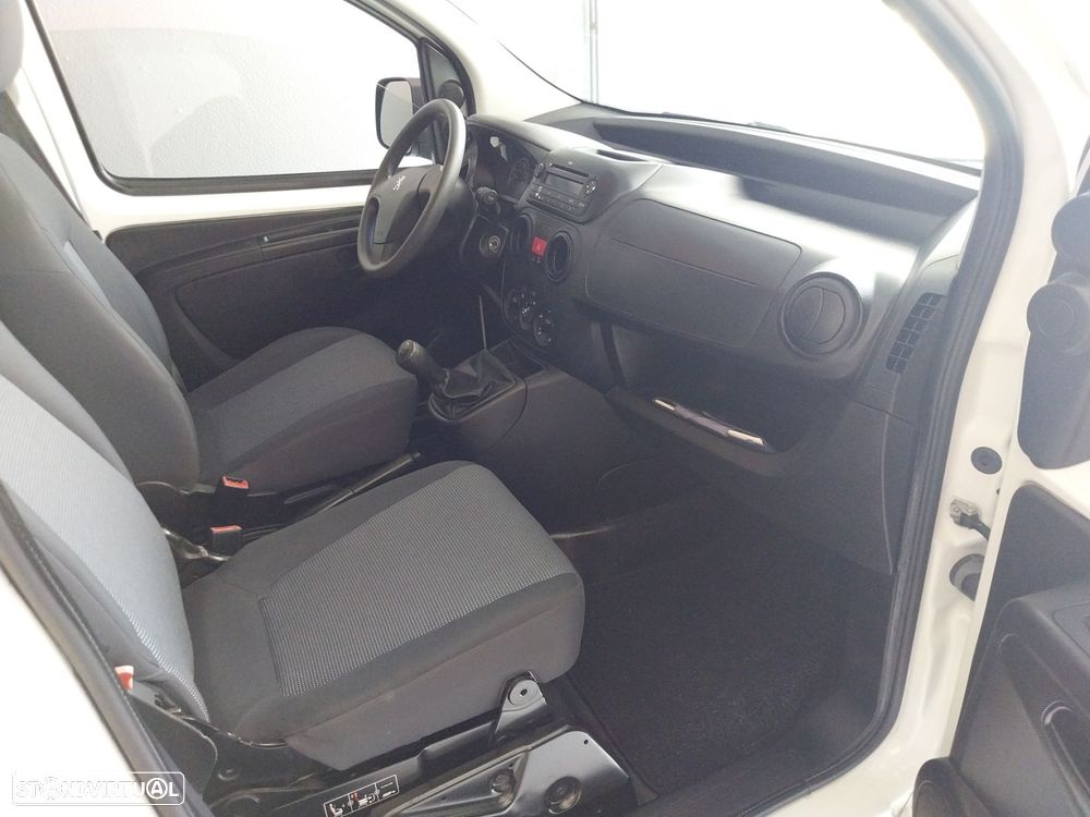 Peugeot Bipper Van - 7
