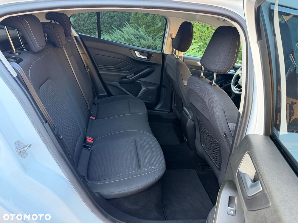 Ford Focus 1.5 EcoBlue Start-Stopp-System COOL&CONNECT DESIGN - 16