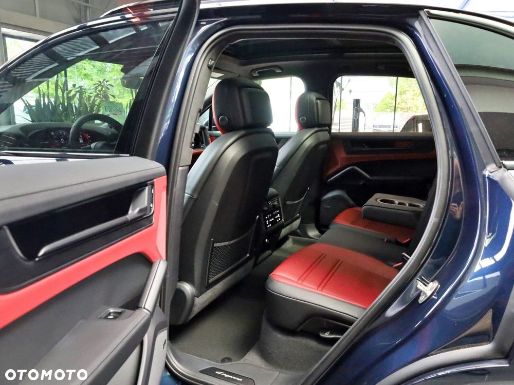 Porsche Cayenne - 16