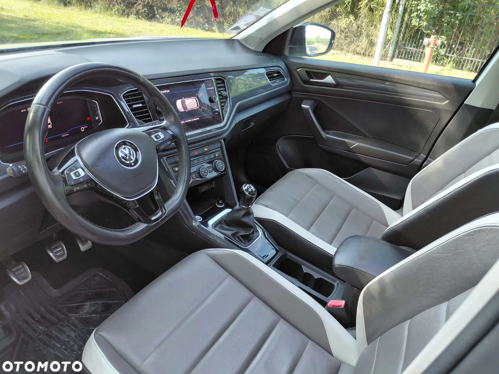 Volkswagen T-Roc - 24
