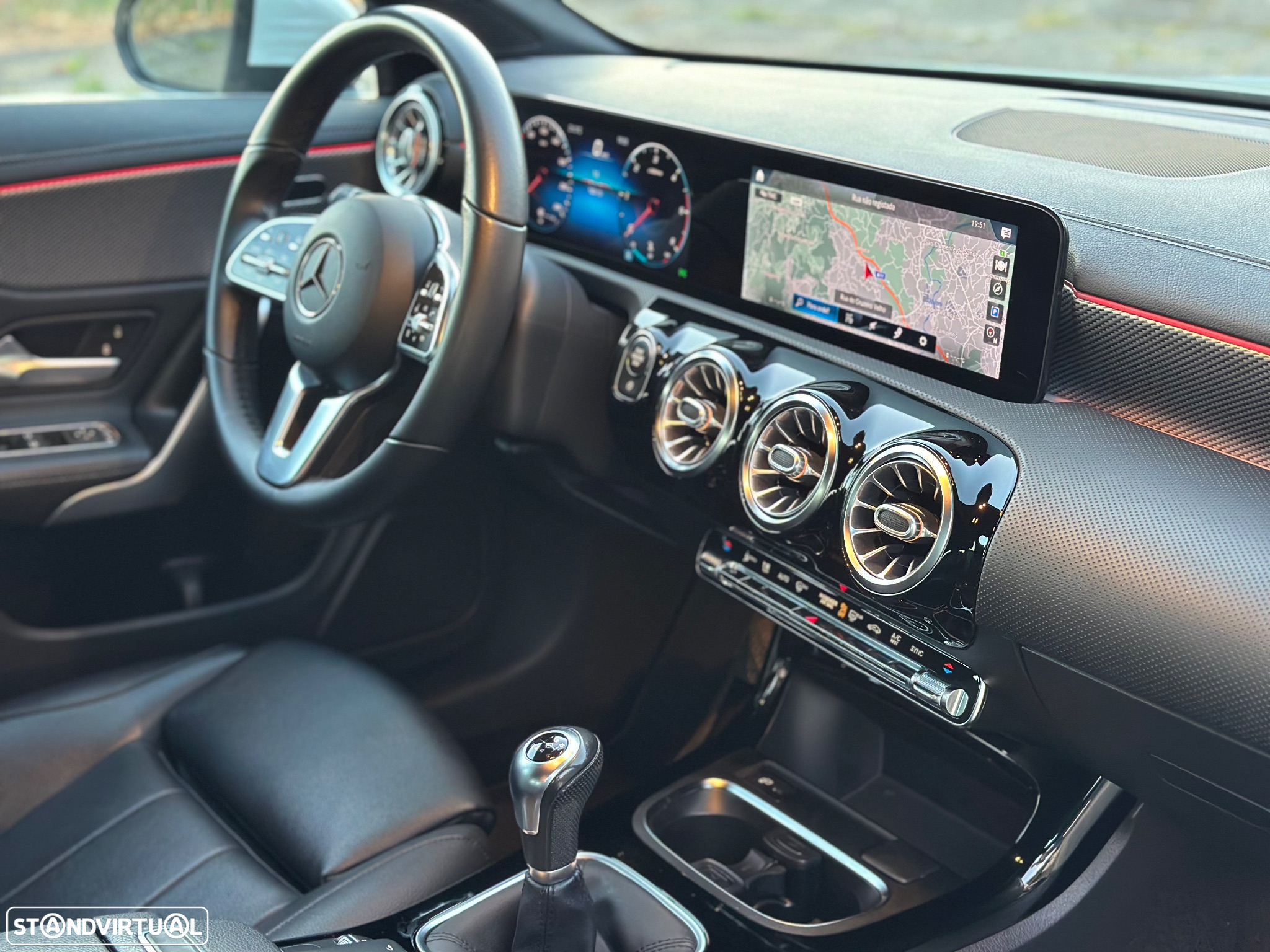 Mercedes-Benz CLA 180 d Shooting Brake Style Plus - 24