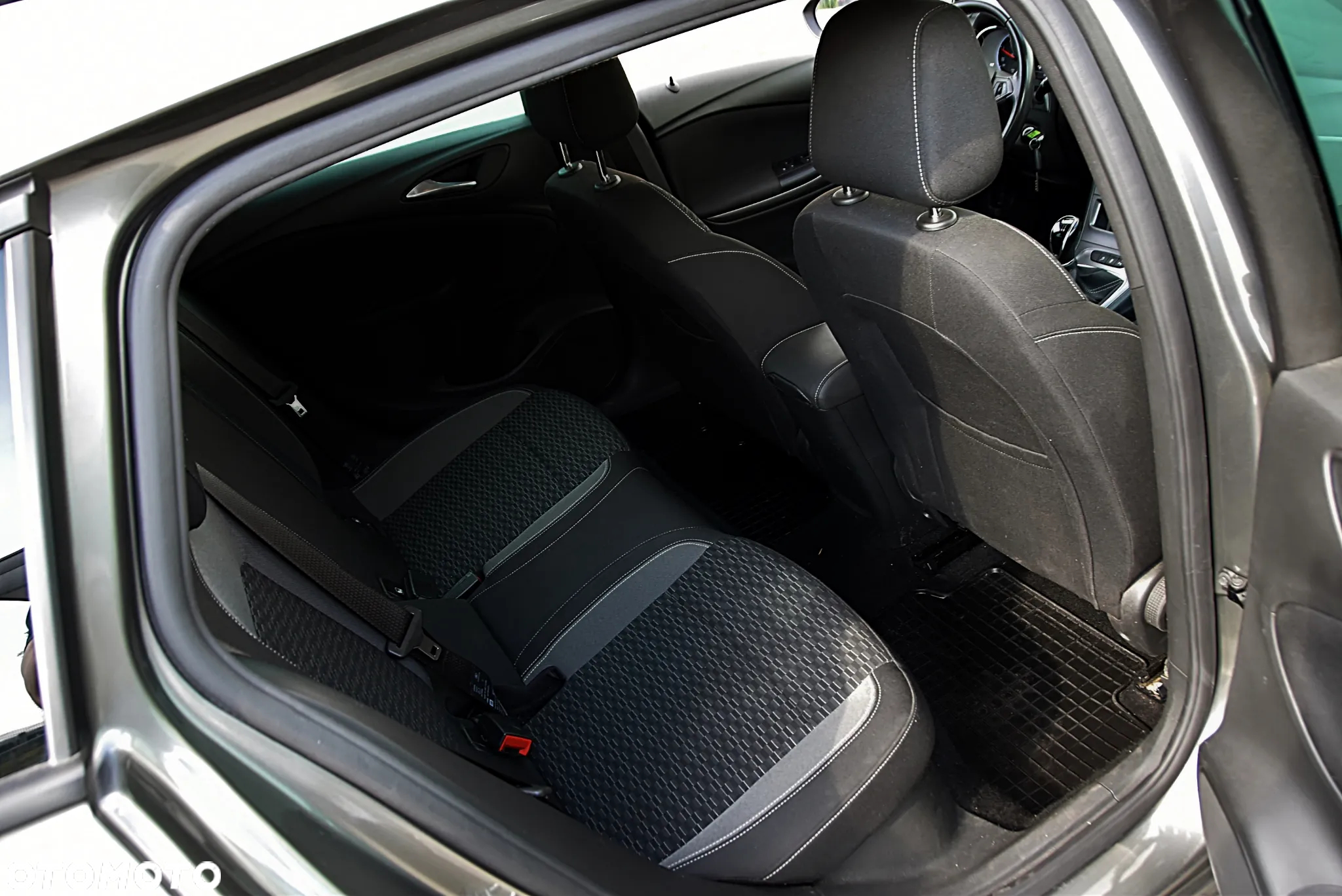 Opel Astra V 1.5 CDTI Edition S&S - 25