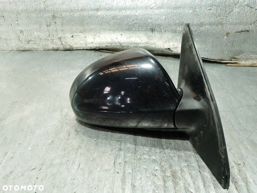 LUSTERKO PRAWE KIA CEE'D I 1K - 1