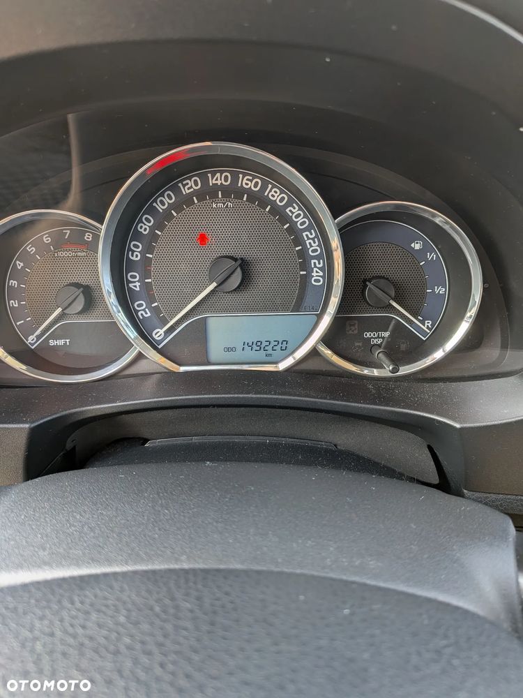 Toyota Corolla 1.6 Premium - 10