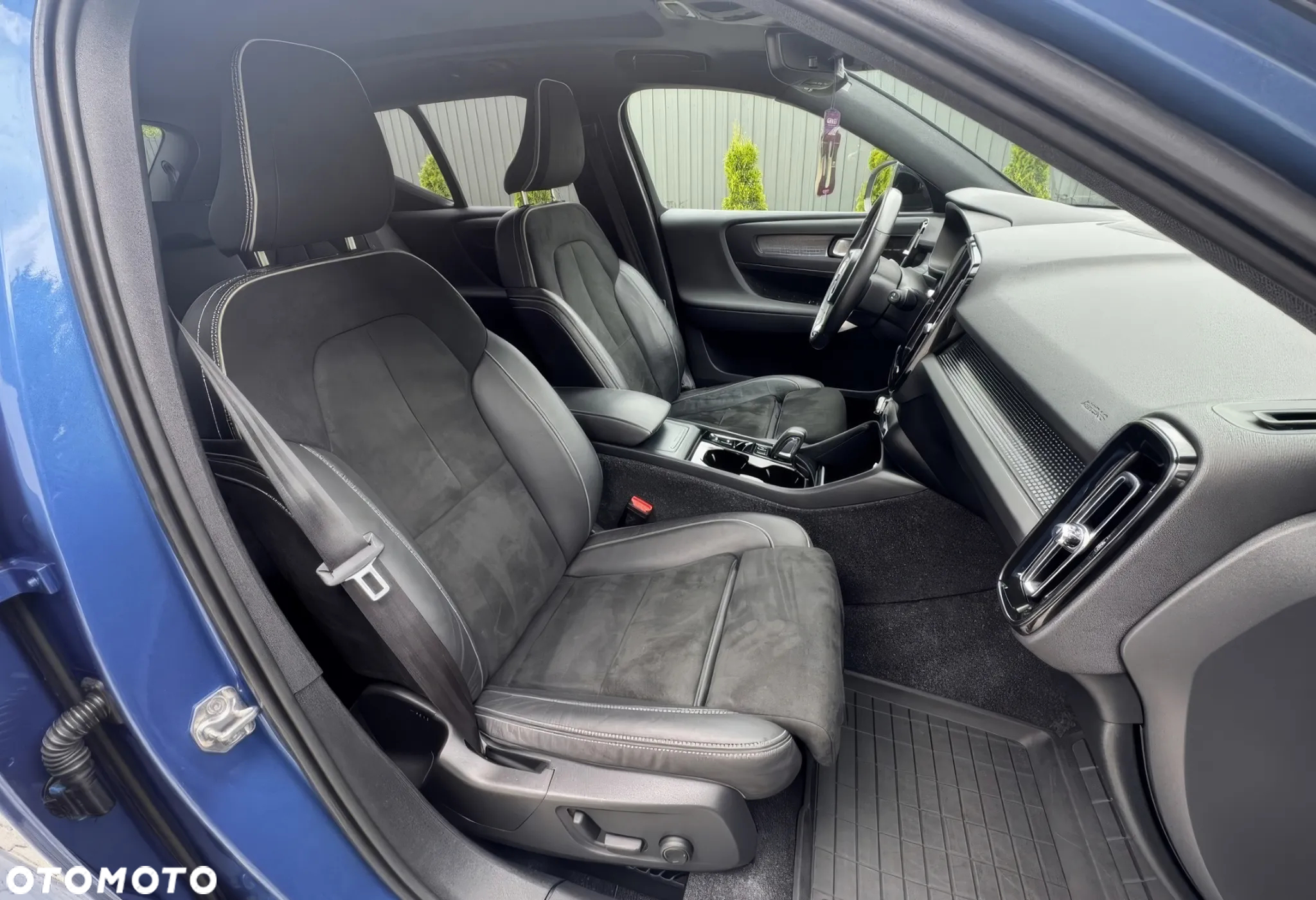 Volvo XC 40 T5 AWD R-Design - 13