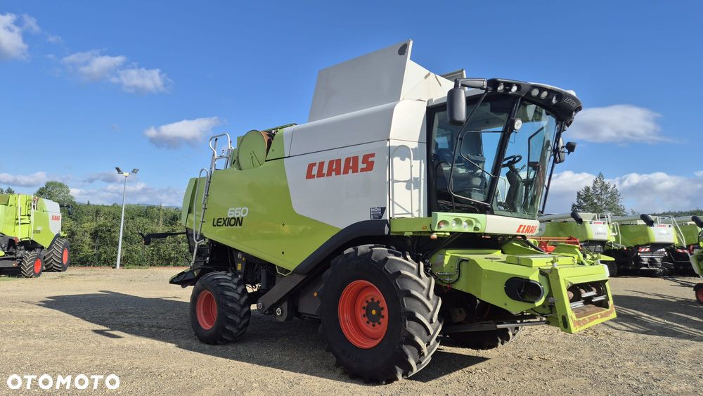 Claas Lexion 660 z hederem - 2