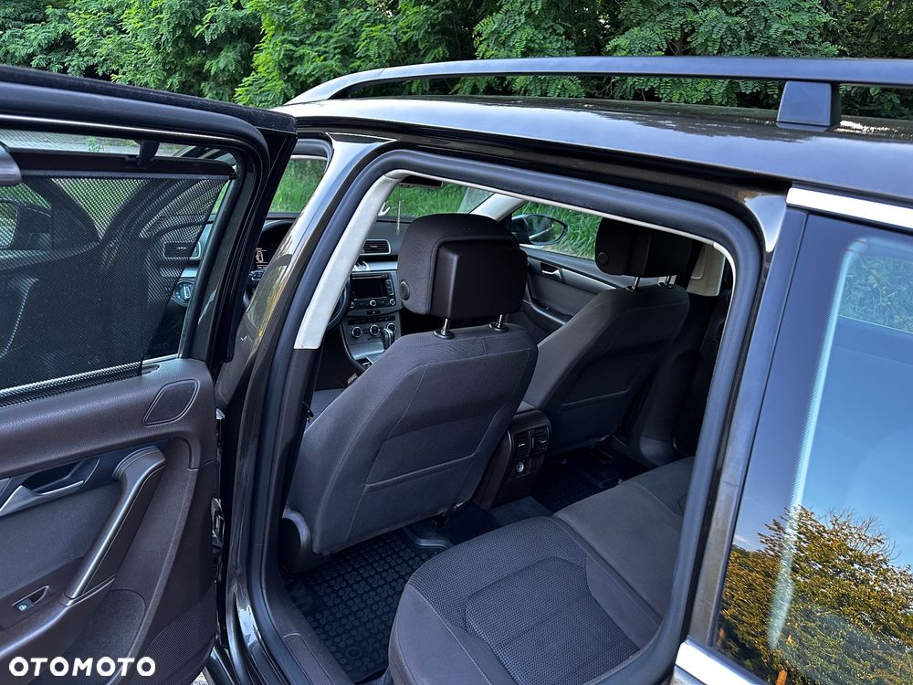 Volkswagen Passat 2.0 TDI Highline DSG - 11