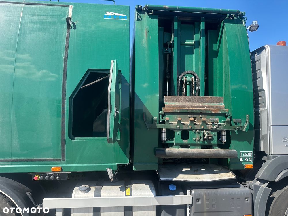 Volvo FM 330 6x2 Śmieciarka 2 komory NTM - 22