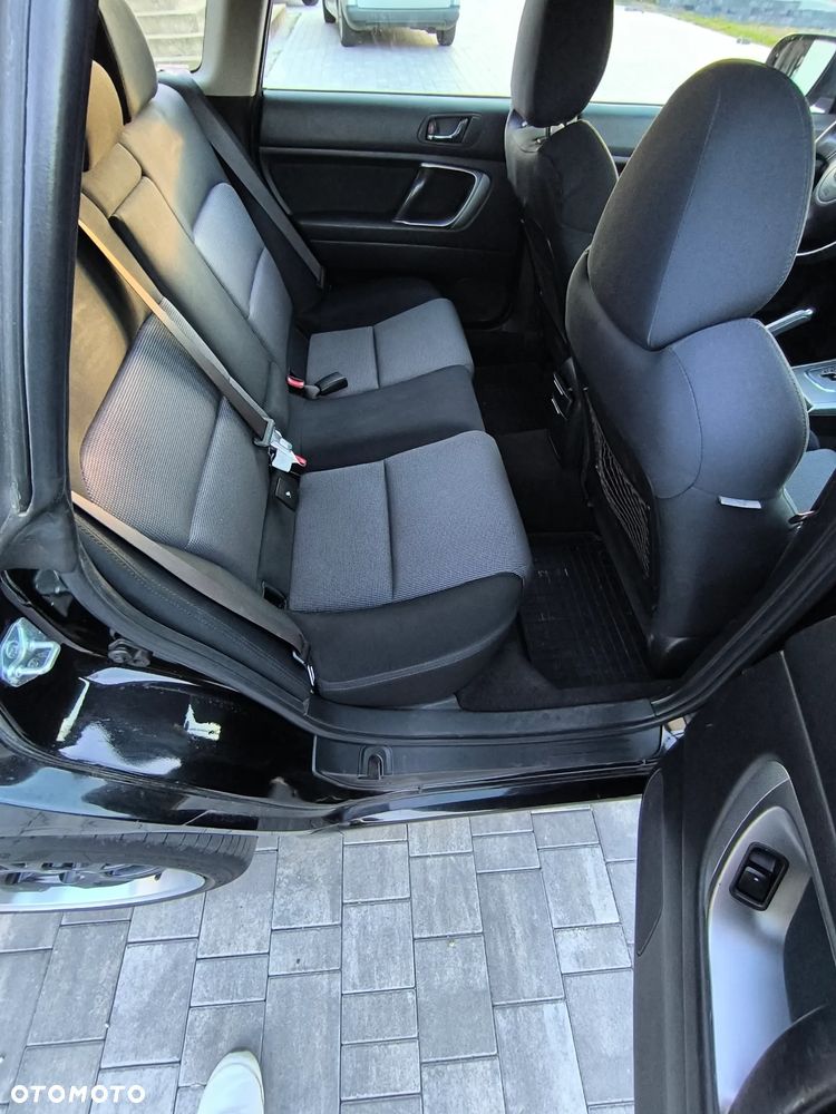 Subaru Legacy - 5