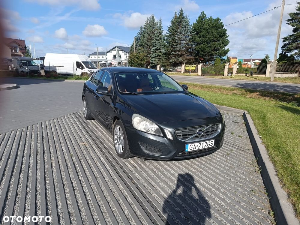 Volvo S60 DRIVe - 3