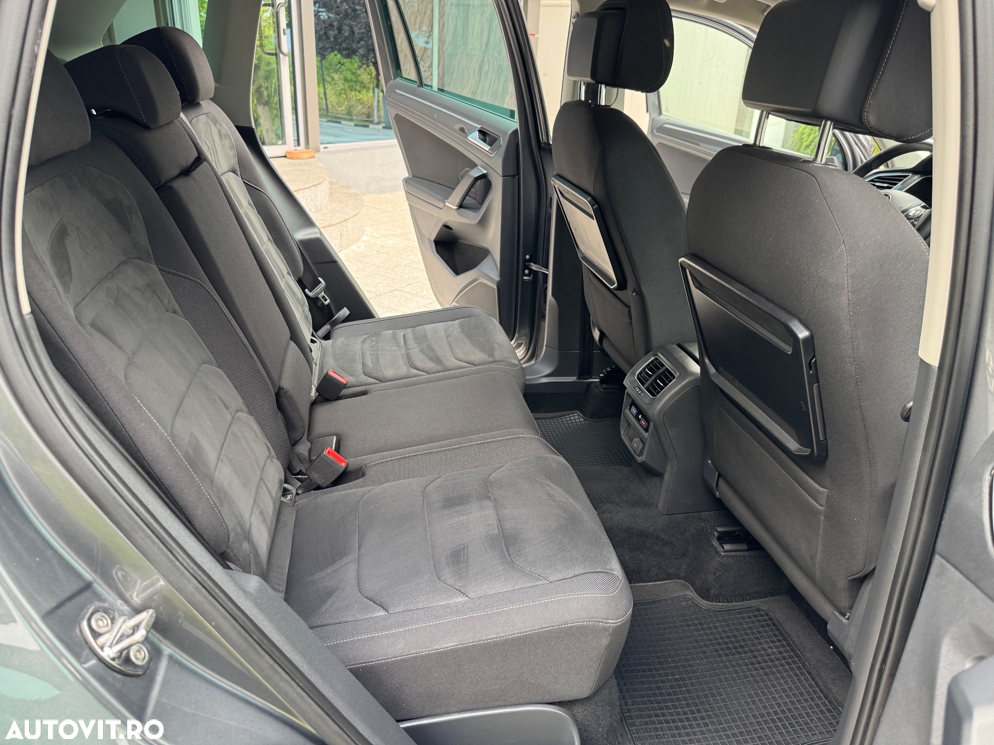 Volkswagen Tiguan 2.0 TDI 4Mot DSG Comfortline - 6
