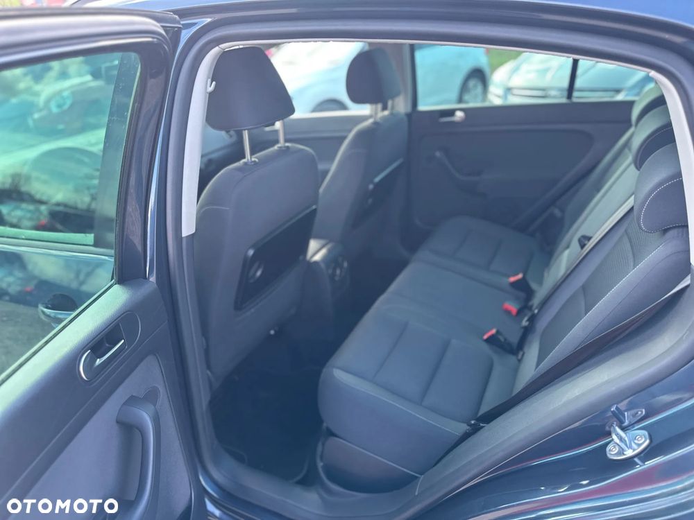 Volkswagen Golf Plus 1.6 TDI BlueMot Comfortline - 16