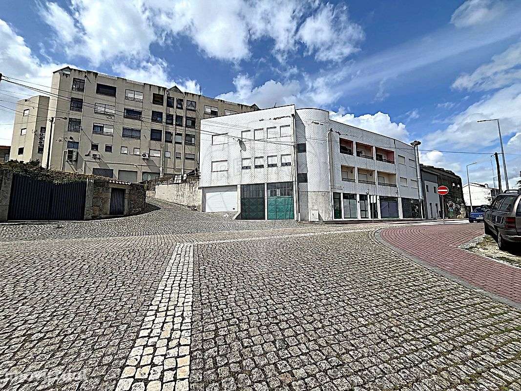 Loja  para arrendamento - Grande imagem: 2/12