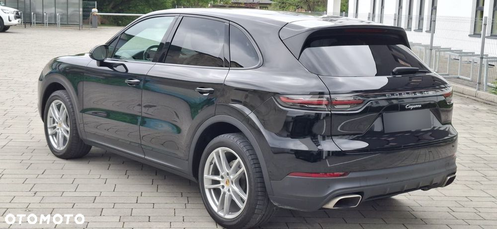 Porsche Cayenne - 16