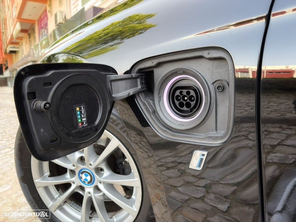 BMW 330 e iPerformance Advantage - 24