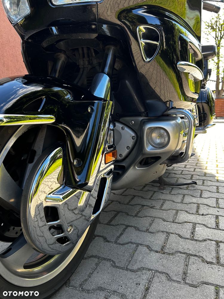 Honda GL - 11