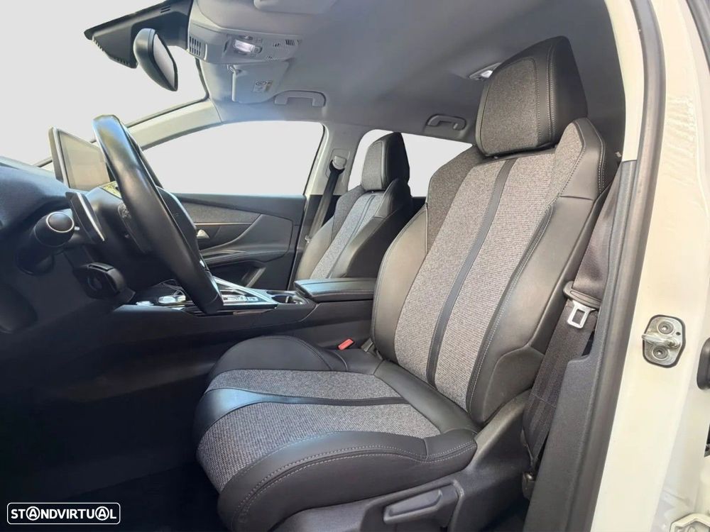 Peugeot 5008 1.2 PureTech Allure EAT6 — fotografia 9