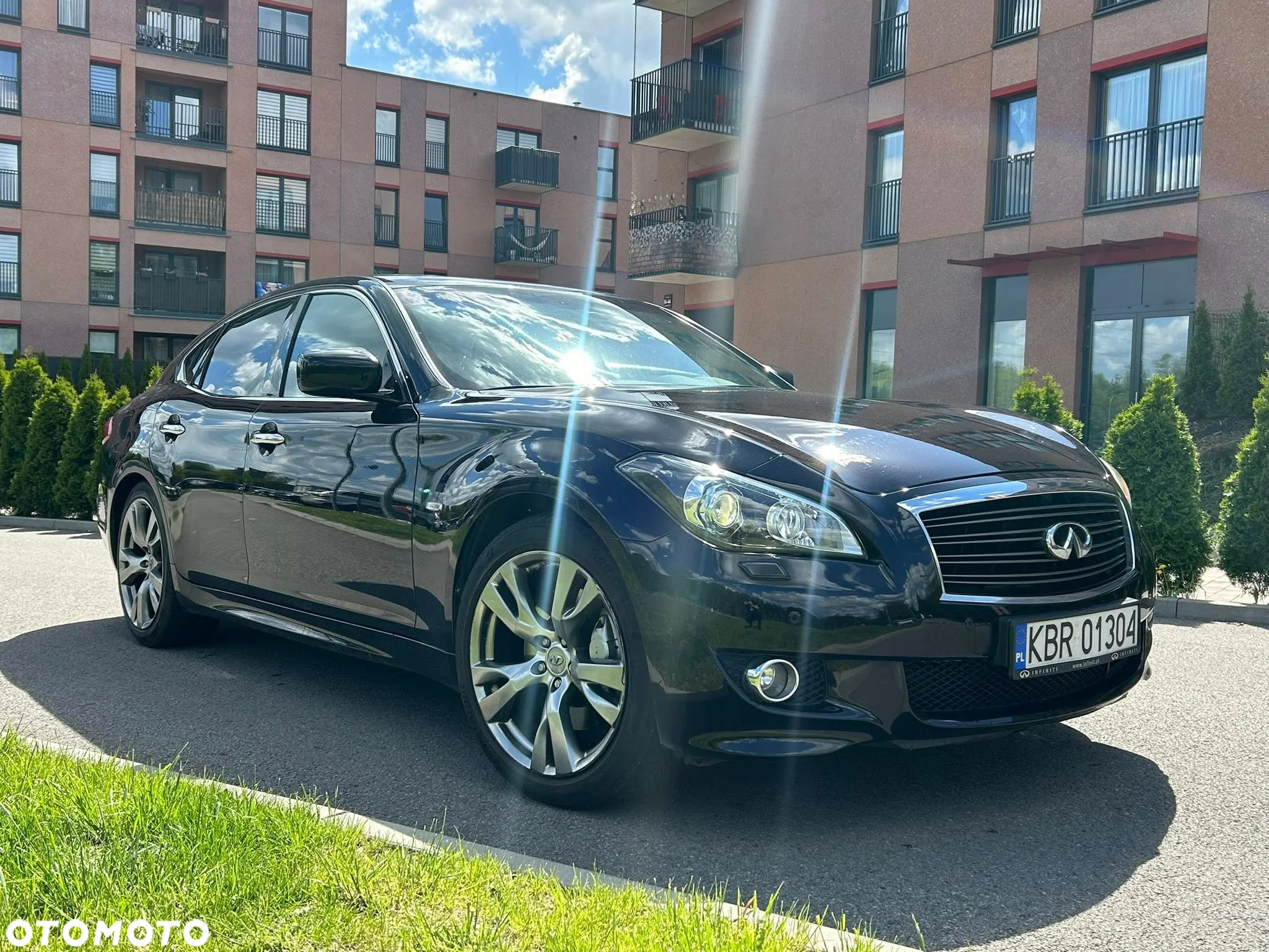 Infiniti M M37 - 5