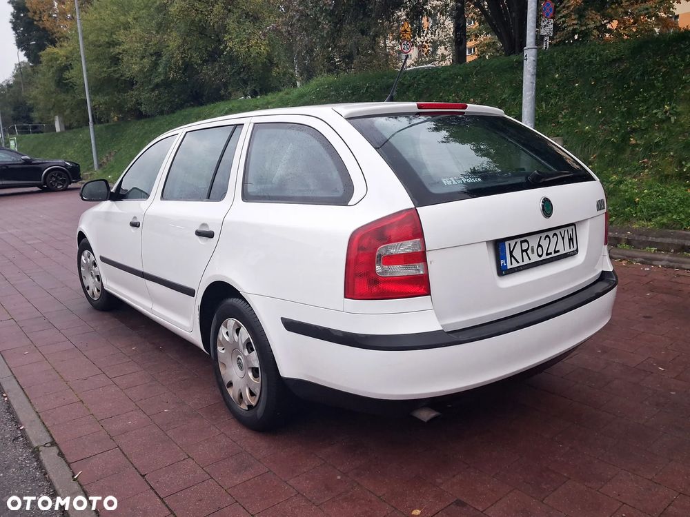 Skoda Octavia 1.6 Tour - 2
