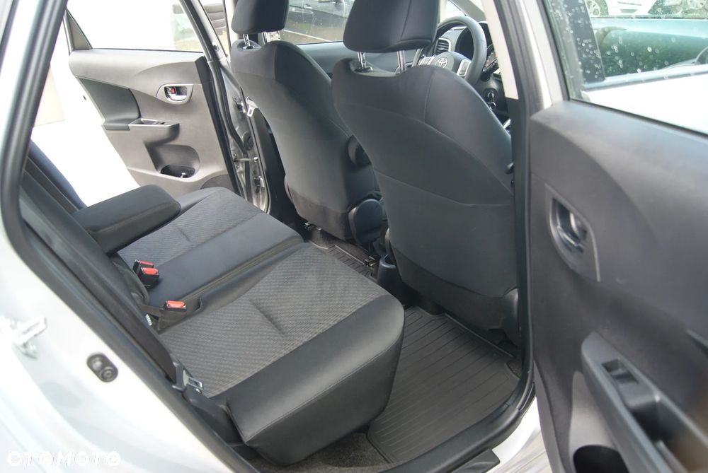 Toyota Verso S 1.33 VVT-i Life - 14