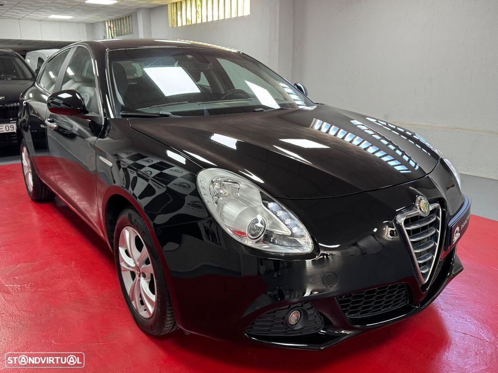 Alfa Romeo Giulietta 1.6 JTDM Distinctive - 9