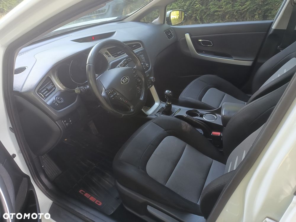 Kia Ceed 1.6 GDI M - 6