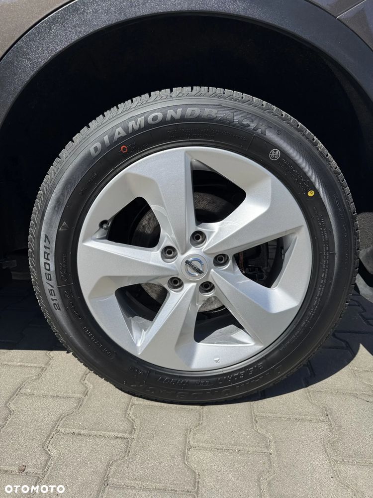 Nissan Qashqai 1.2 DIG-T Visia Xtronic - 24