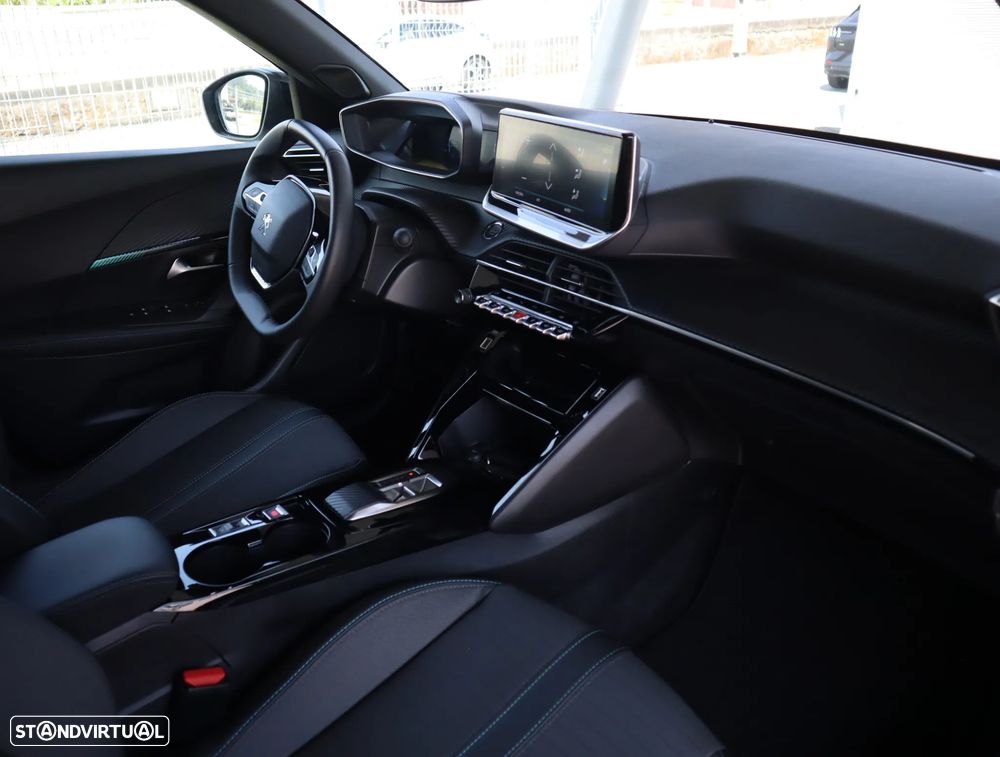 Peugeot e-2008 Allure - 50