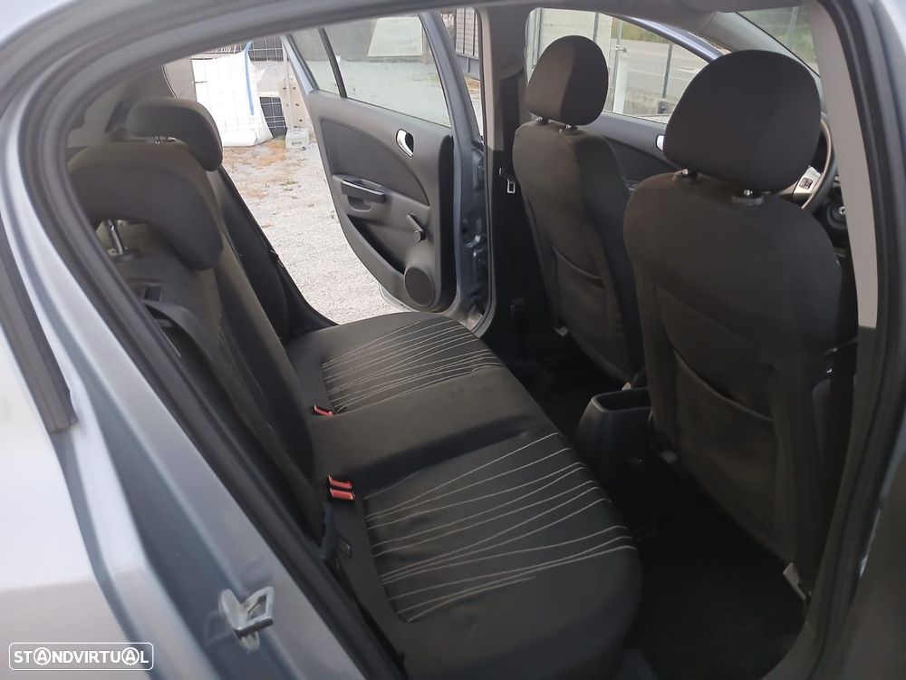 Opel Corsa 1.2 Enjoy - 3