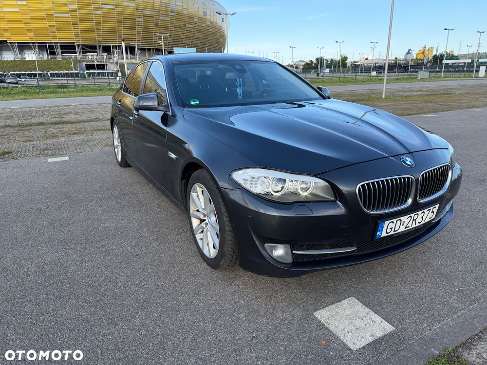 BMW Seria 5 525d xDrive - 3