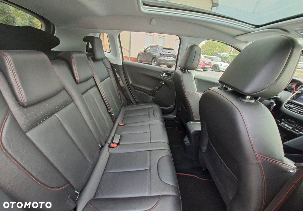 Peugeot 2008 - 18