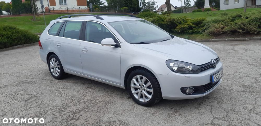 Volkswagen Golf - 8