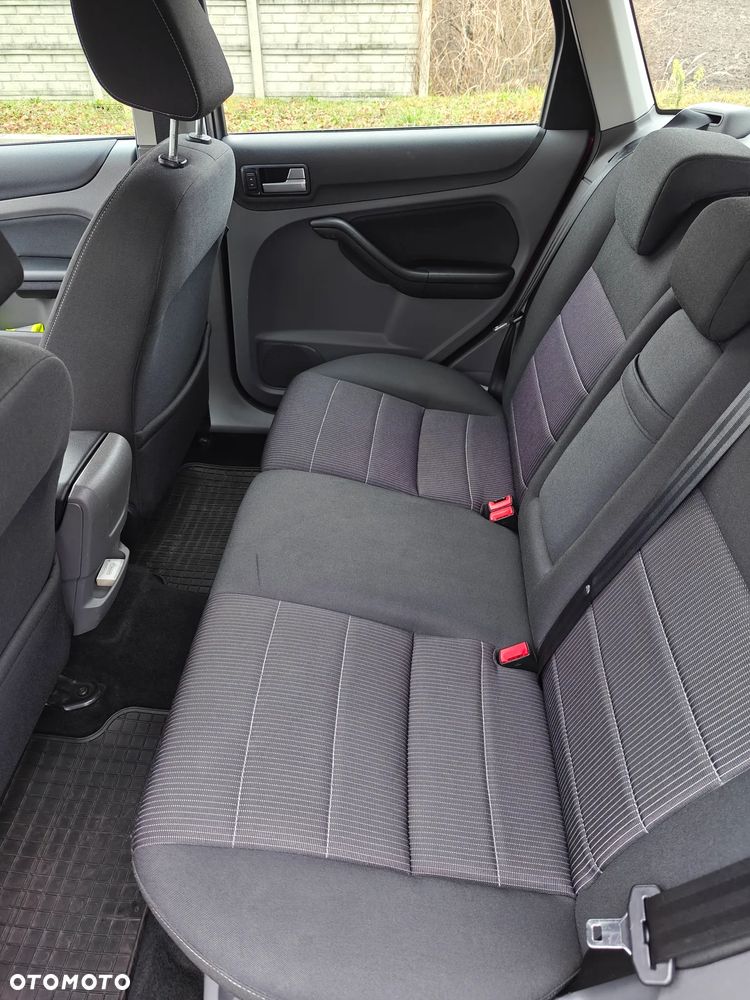 Ford Focus 1.6 TDCi Trend - 12