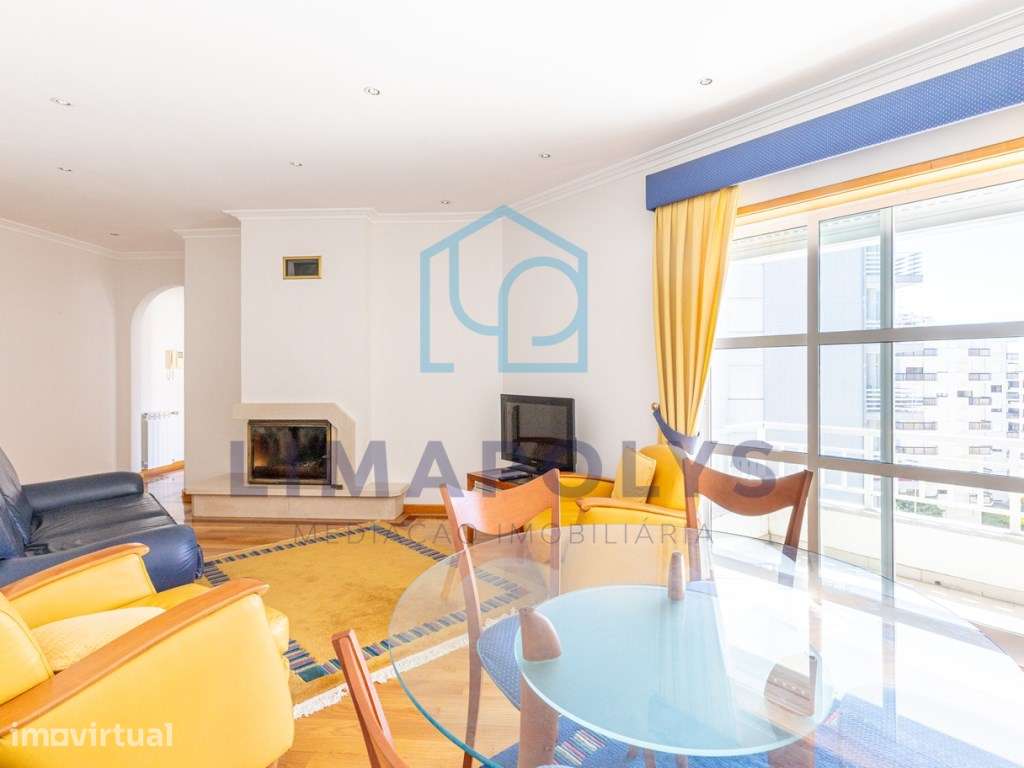 Apartamento T2 com lugar de garagem na praia da Amorosa - Grande imagem: 4/12