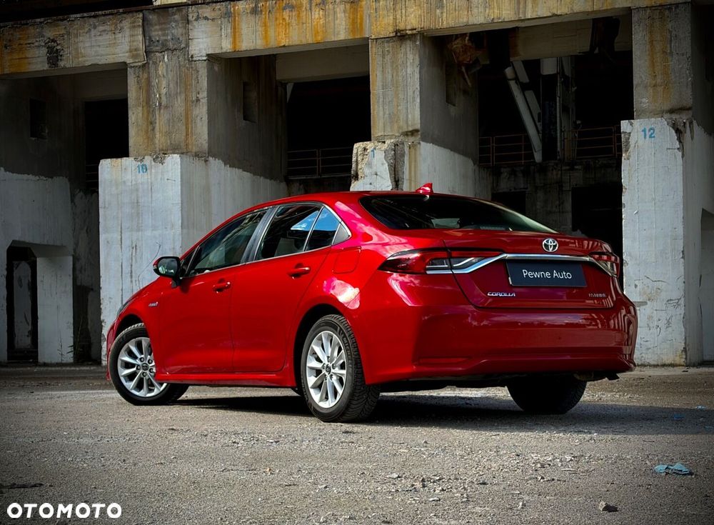 Toyota Corolla 1.8 Hybrid Comfort - 12